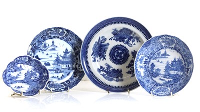 Lot 98 - Four Chinese blue and white dishes，