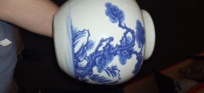 Lot 99 - A Chinese blue and white jar