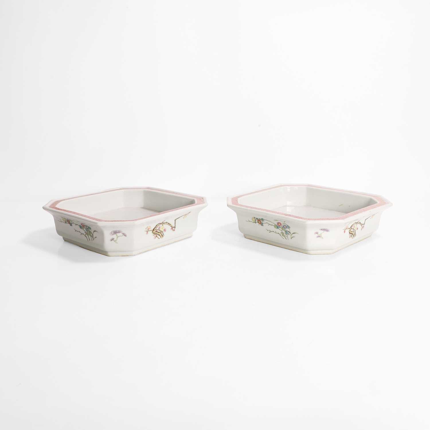 Lot 111 - A pair of Chinese famille rose planter stands