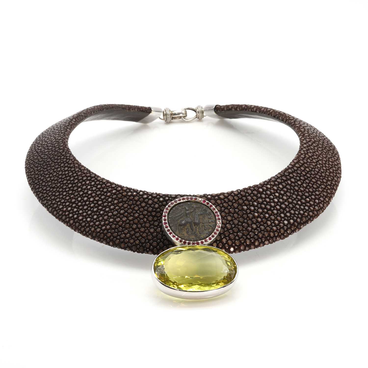 Lot 296 - A silver, citrine and ray skin collar necklace