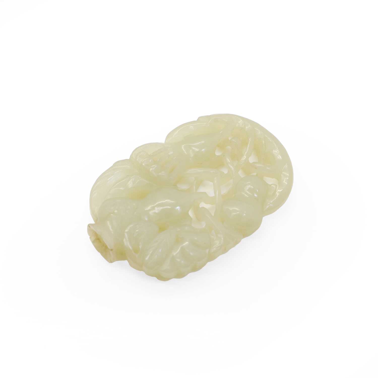 Lot 68 - A Chinese jade pendant