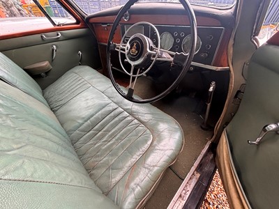 Lot 55 - 1960 Rover 100 P4 saloon