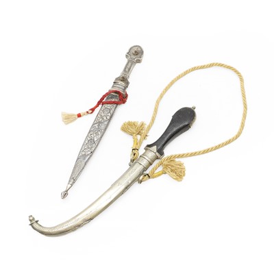 Lot 453 - A Moroccan white metal jambiya