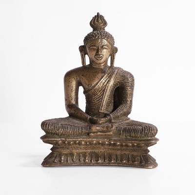 Lot 183 - A Sri Lankan bronze figure of the Buddha