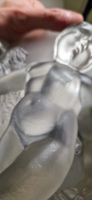 Lot 102 - A Lalique 'Luxembourg' glass bowl