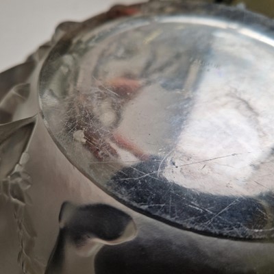 Lot 102 - A Lalique 'Luxembourg' glass bowl