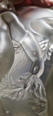 Lot 102 - A Lalique 'Luxembourg' glass bowl