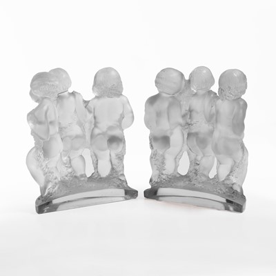 Lot 103 - A pair of Lalique 'Luxembourg' glass bookends