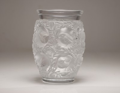 Lot 294 - A Lalique 'Bagatelle' glass vase