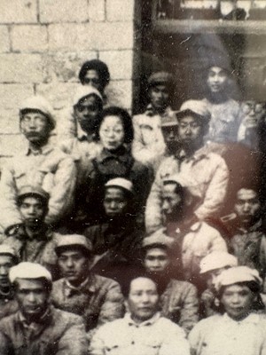 Lot 84 - A collection of modern and contemporary black and white Chinese photographs