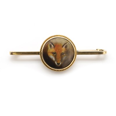 Lot 40 - An enamel fox brooch, by William Essex
