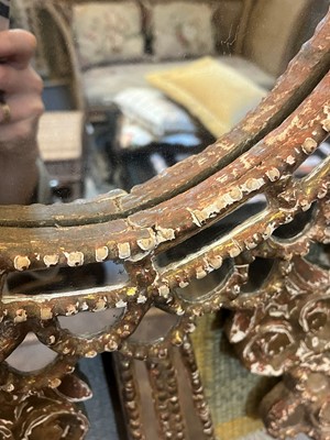 Lot 3 - A giltwood and gesso starburst mirror