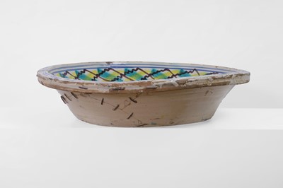 Lot 61 - A large tin-glazed earthenware 'lebrillo' basin