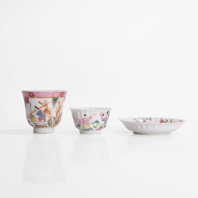 Lot 516 - A Chinese famille rose cup and saucer