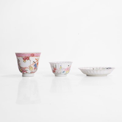 Lot 516 - A Chinese famille rose cup and saucer