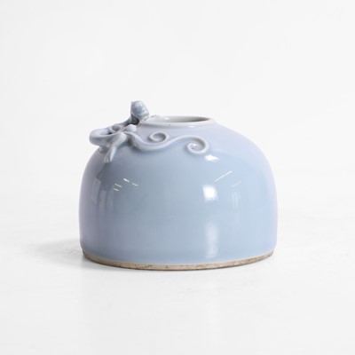 Lot 139 - A Chinese clair-de-lune-glazed beehive water pot