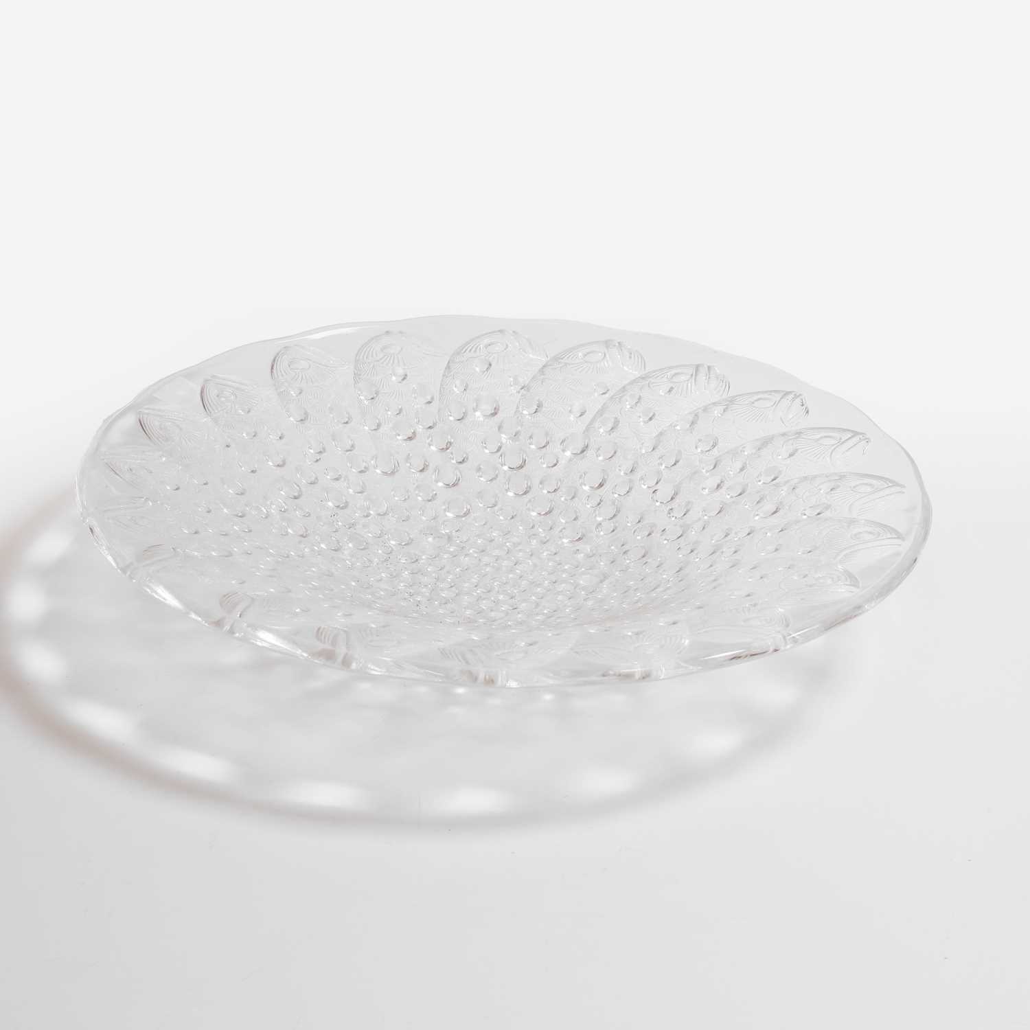 Lot 122 - A Lalique 'Roscoff' pattern bowl
