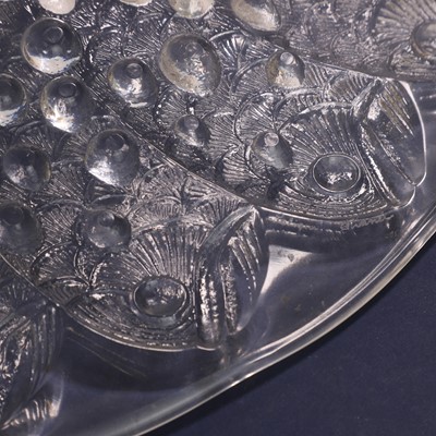 Lot 122 - A Lalique 'Roscoff' pattern bowl