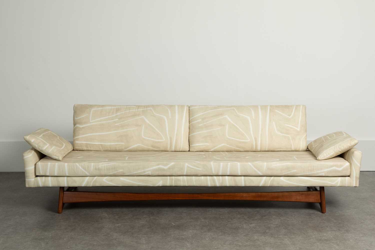 Lot 78 - A model no. 2408 'Gondola' sofa