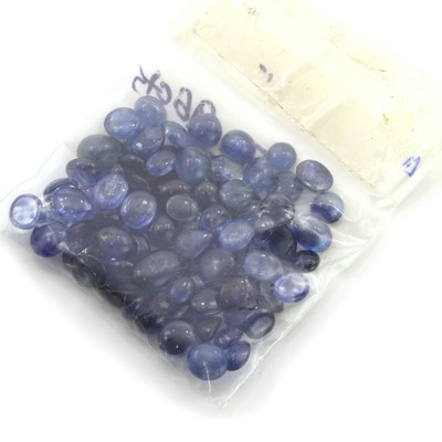 Lot 287 - † A parcel of unmounted cabochon sapphires