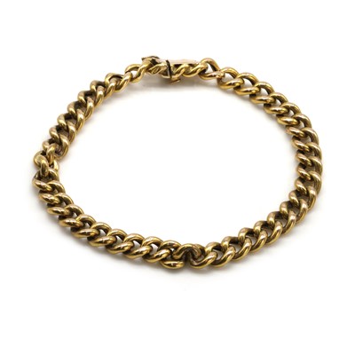 Lot 499 - A hollow curb link bracelet