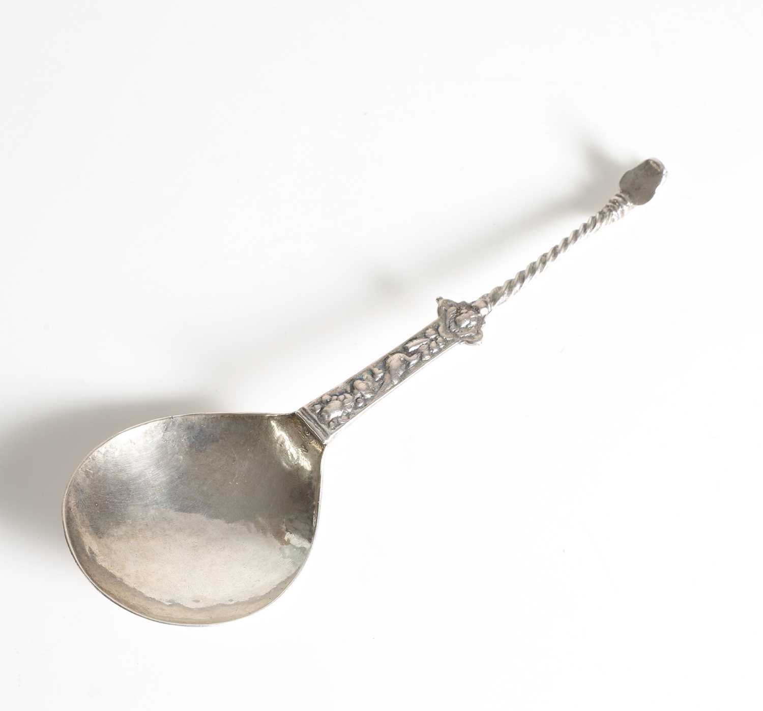 Lot 194 - A 17th-century Bavarian silver spoon