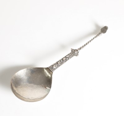 Lot 194 - A 17th-century Bavarian silver spoon