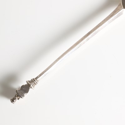 Lot 196 - A 17th-century Dutch silver spoon