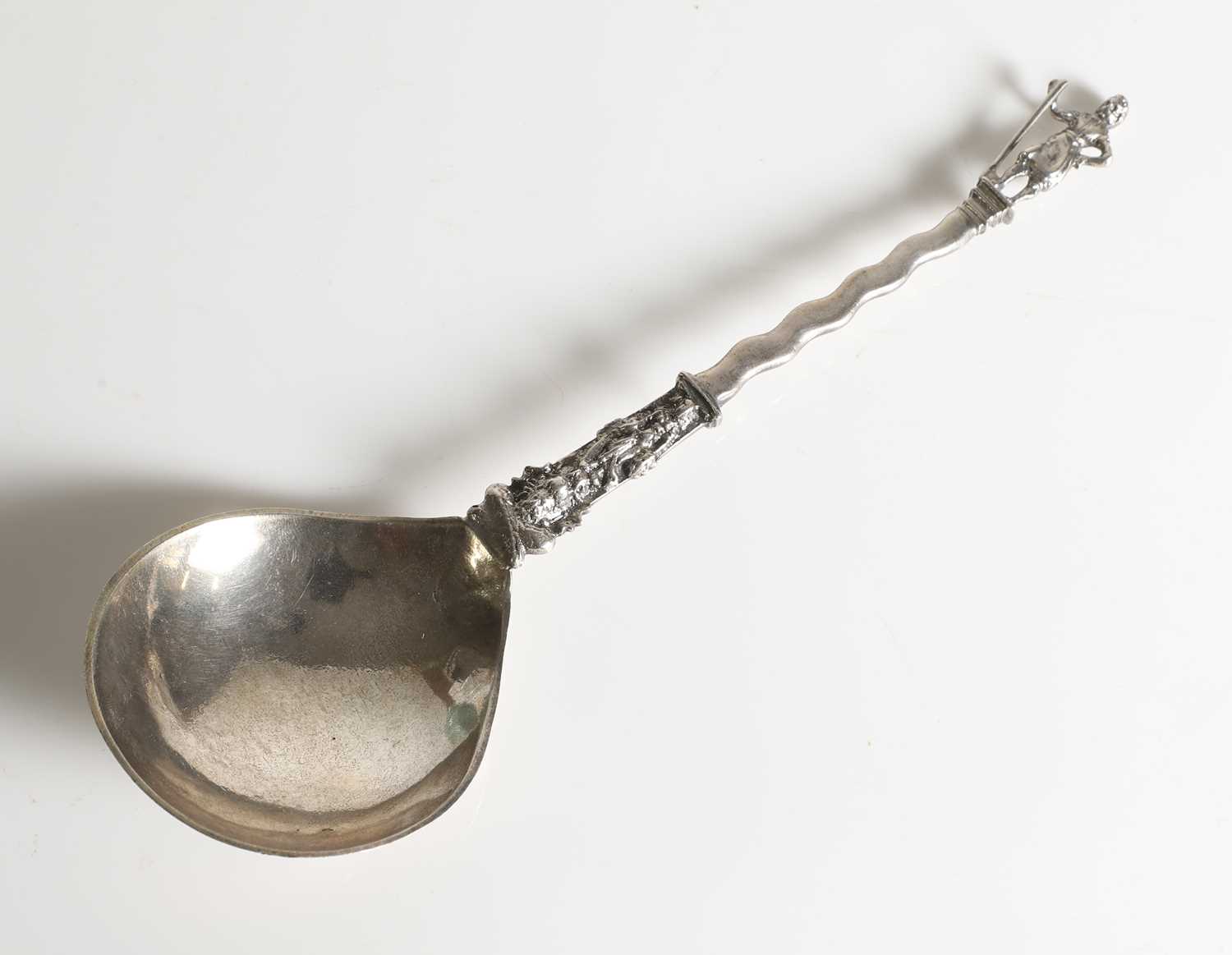 Lot 197 - A 17th-century Dutch silver spoon