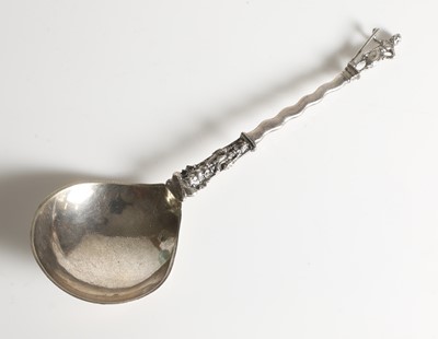Lot 197 - A 17th-century Dutch silver spoon