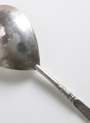 Lot 204 - A 17th century Norwegian silver spoon