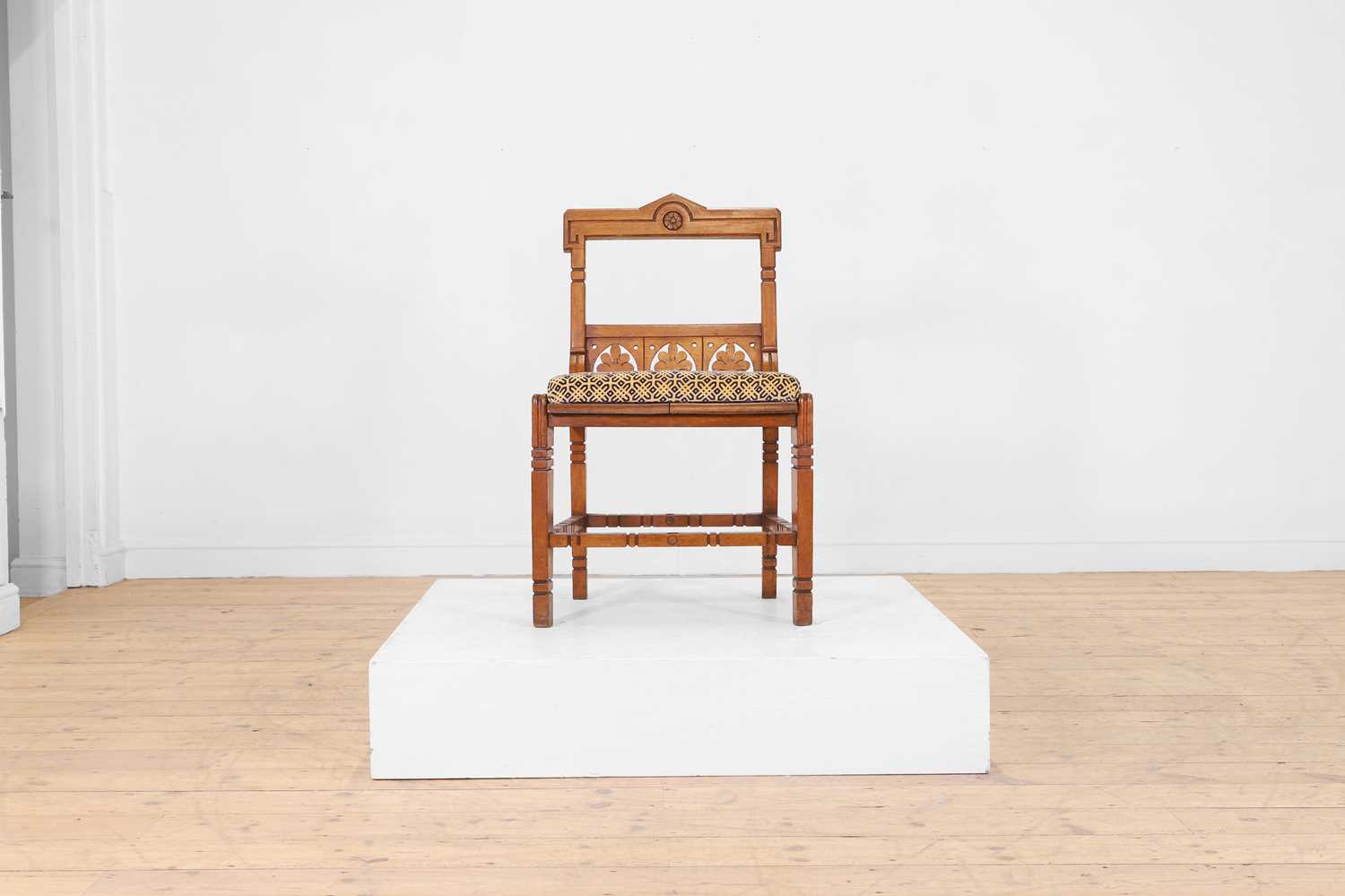 Lot 266 - A Victorian Aesthetic Movement oak side chair