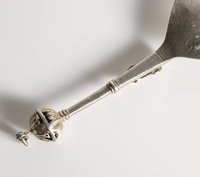 Lot 206 - A 17th-century Swedish silver spoon