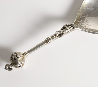 Lot 206 - A 17th-century Swedish silver spoon