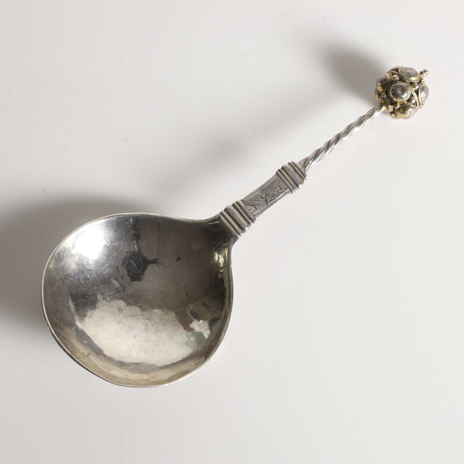 Lot 209 - A 17th-century Swedish silver spoon