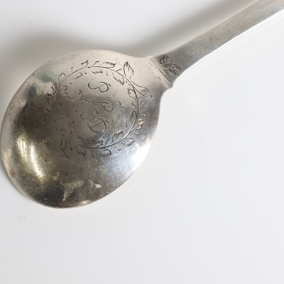 Lot 199 - A 17th-century Danish silver spoon