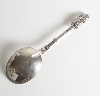 Lot 193 - A 17th-century Dutch silver spoon