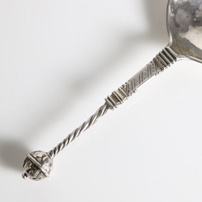Lot 210 - A 17th-century Norwegian silver spoon
