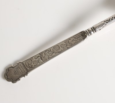 Lot 202 - A 17th-century Norwegian silver spoon