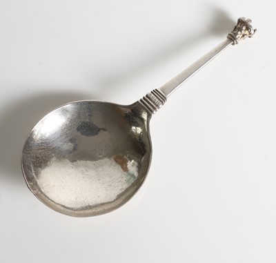 Lot 192 - A 17th-century Scandinavian silver spoon