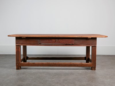 Lot 34 - A pine farmhouse table