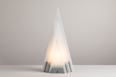 Lot 83 - An aluminium and white acrylic 'pyramid' table lamp