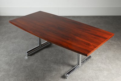 Lot 169 - A rosewood table