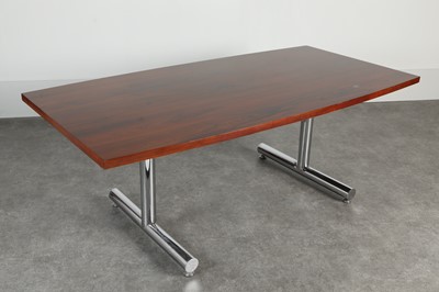 Lot 169 - A rosewood table