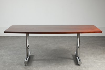 Lot 169 - A rosewood table