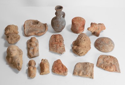 Lot 286 - A collection of Chandraketugarh terracotta pottery