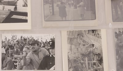 Lot 87 - Henri Cartier-Bresson (French, 1908-2004)