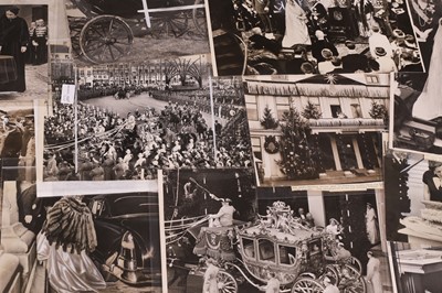 Lot 133 - A collection of photographs of Dutch royalty