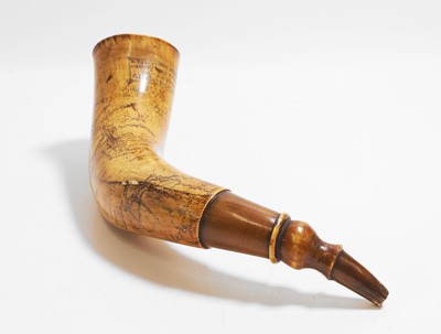 Lot 297 - An American colonial powder horn