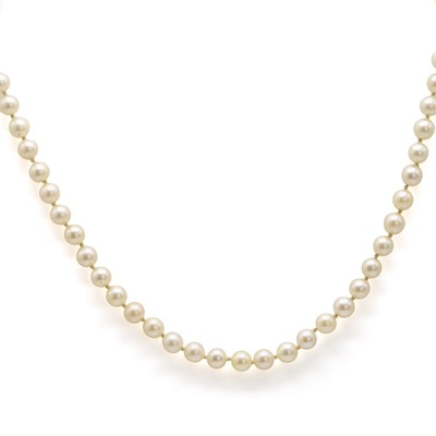 Lot 191 - A single row cultured pearl necklace